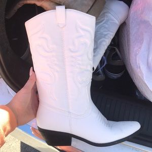White cowgirl boots